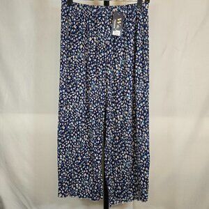 Blue Floral Print Pleated Capri Pants